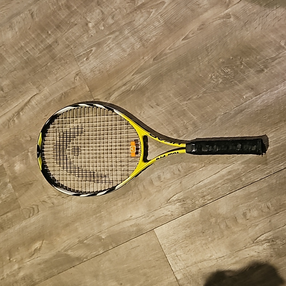 Tennis racket